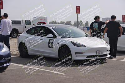 media/Oct-19-2025-Speed Ventures (Sun) [[a6e7fe67be]]/Around the Pits/